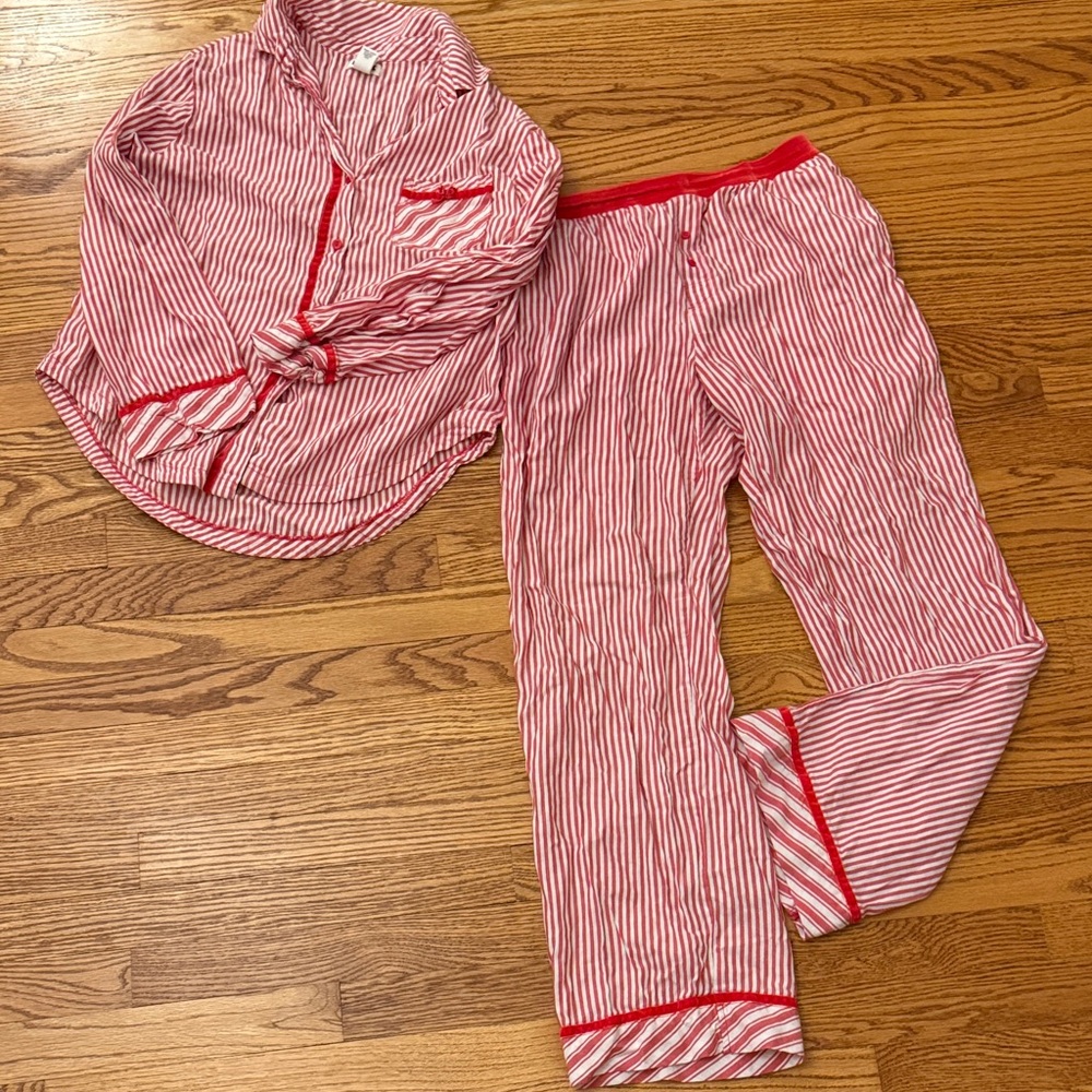 PINK Victoria's Secret Red and White Striped Women’s Pajama Set